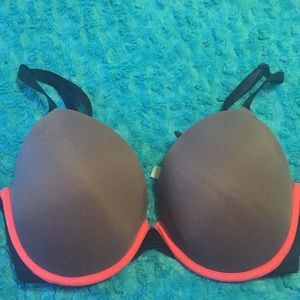 ⚡️BOGO free⚡️Victoria’s Secret push-up bra
